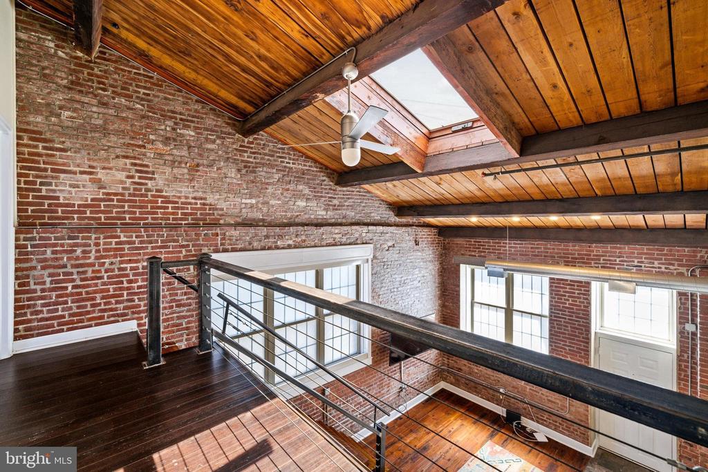 1301 N FRONT STREET Unit: G