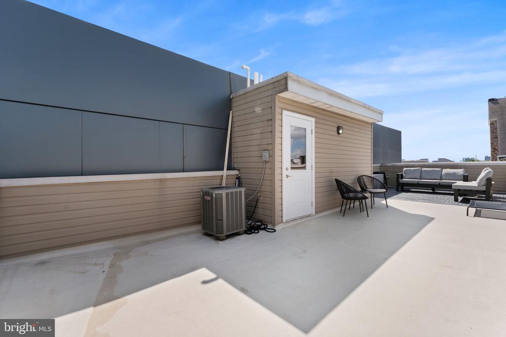 631 W OXFORD STREET Unit: 2