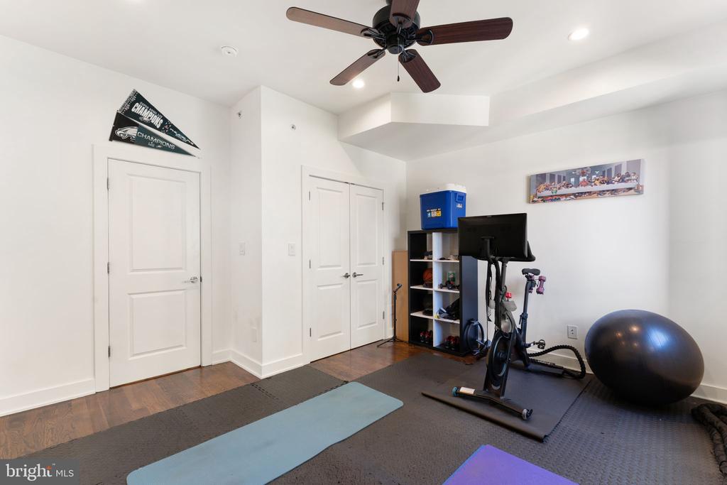 631 W OXFORD STREET Unit: 2
