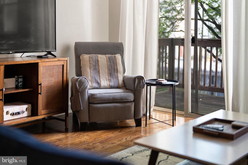 631 W OXFORD STREET Unit: 2