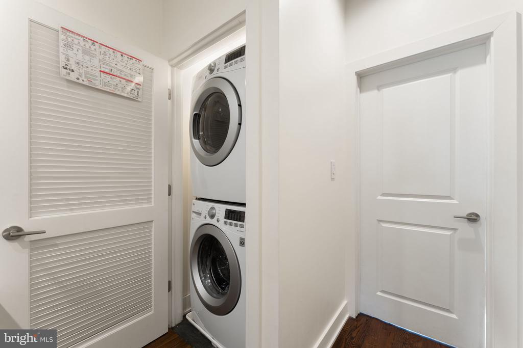 631 W OXFORD STREET Unit: 2