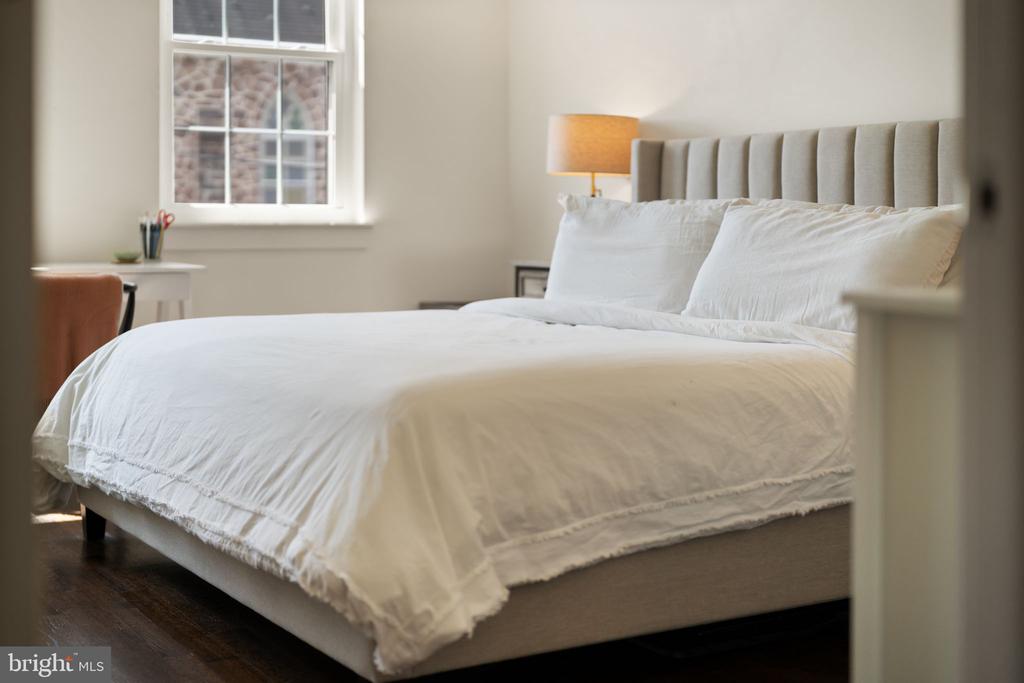 631 W OXFORD STREET Unit: 2