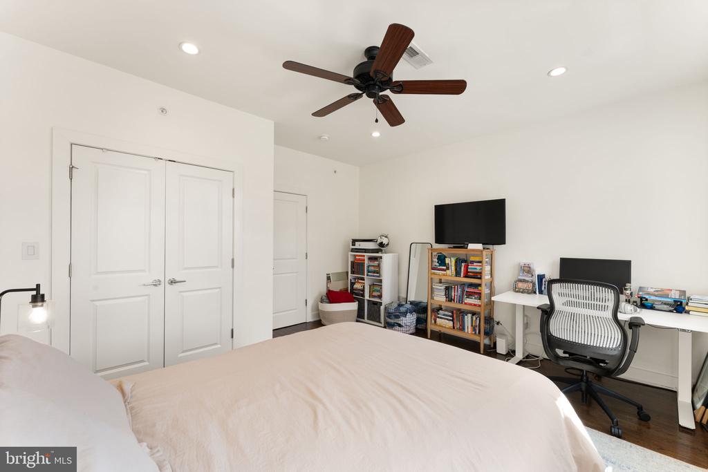 631 W OXFORD STREET Unit: 2