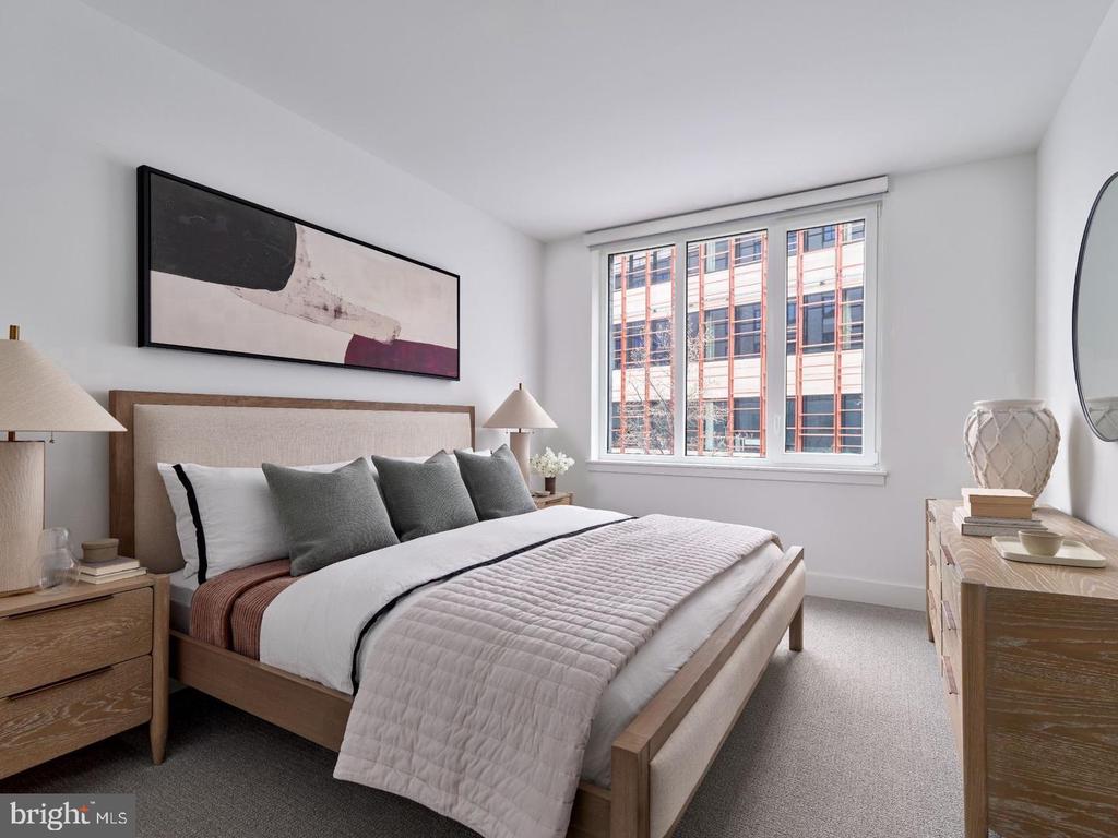 1200 NORMANDY PLACE Unit: 1652