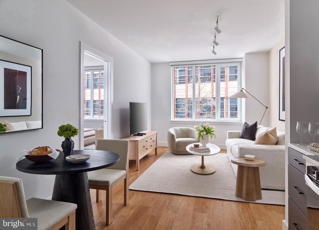 1200 NORMANDY PLACE Unit: 1652