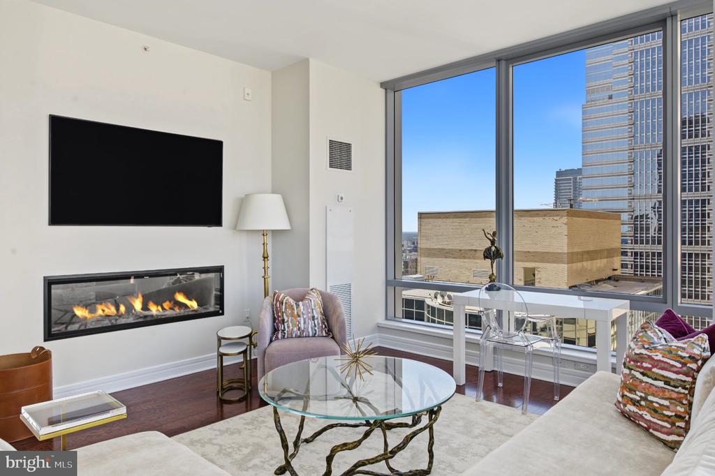 1414 S PENN SQUARE Unit: 35F