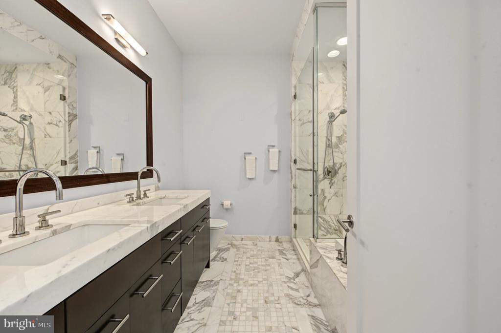 1414 S PENN SQUARE Unit: 35F