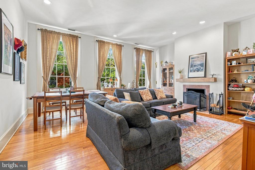 1130 SPRUCE STREET Unit: 2A