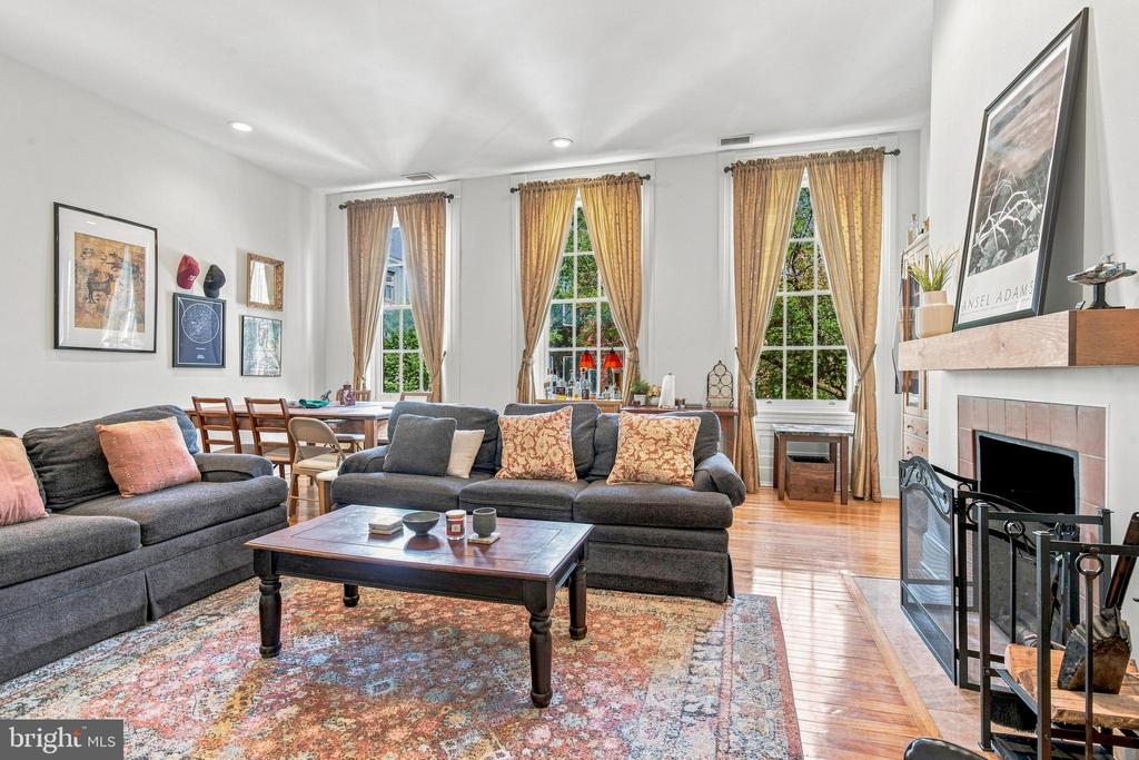 1130 SPRUCE STREET Unit: 2A