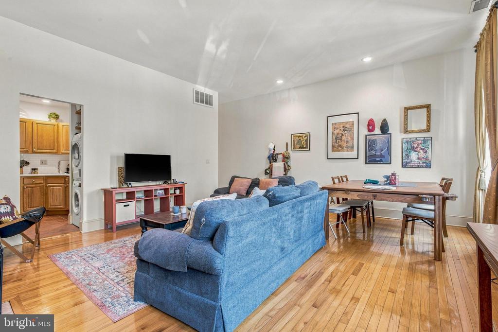 1130 SPRUCE STREET Unit: 2A