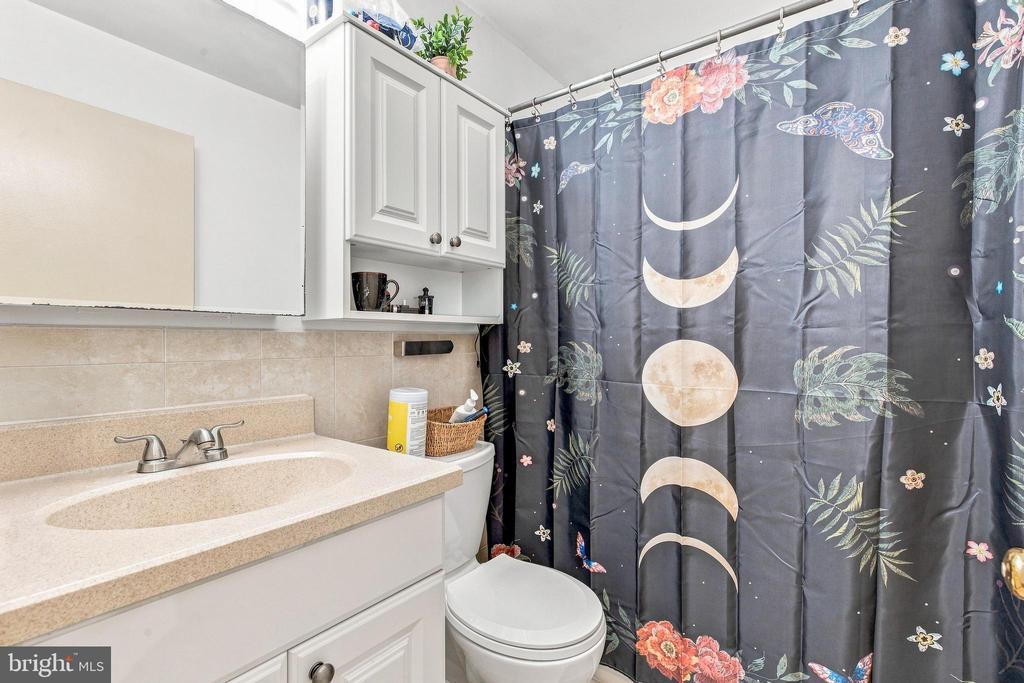 1130 SPRUCE STREET Unit: 2A