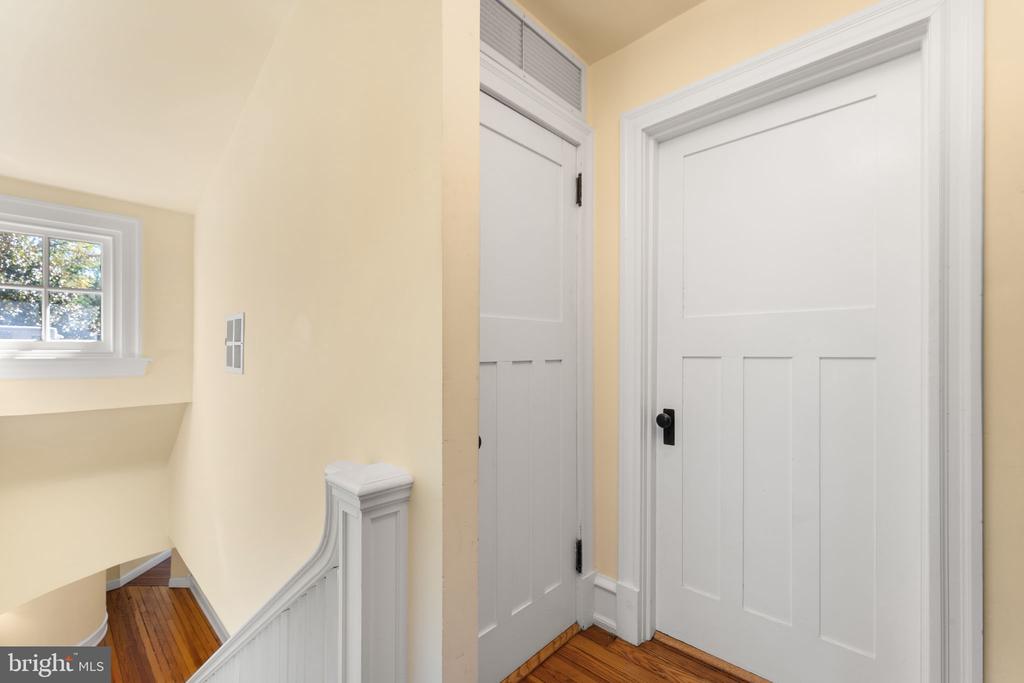 441 W STAFFORD STREET