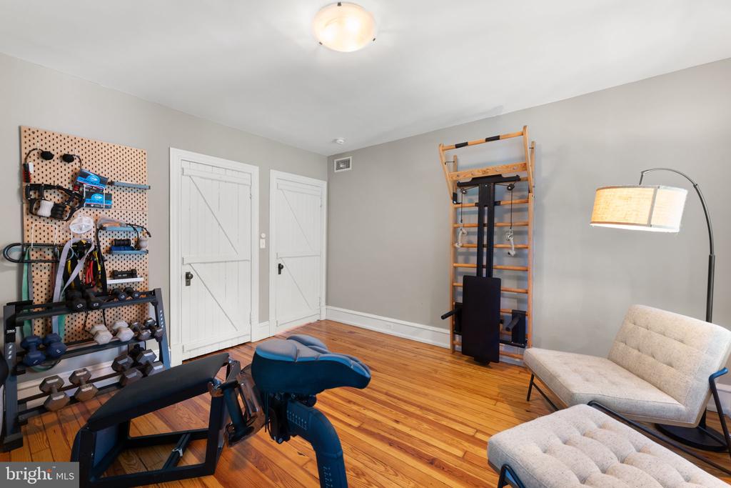 441 W STAFFORD STREET