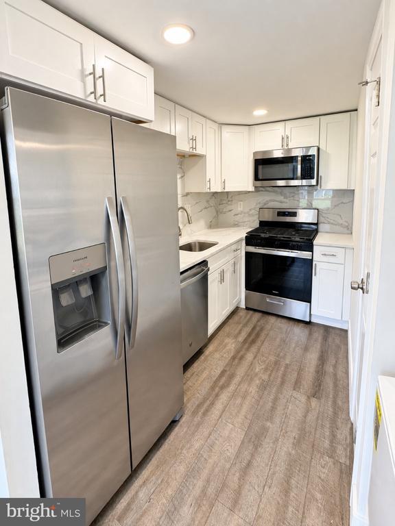 3850 WOODHAVEN ROAD Unit: 704