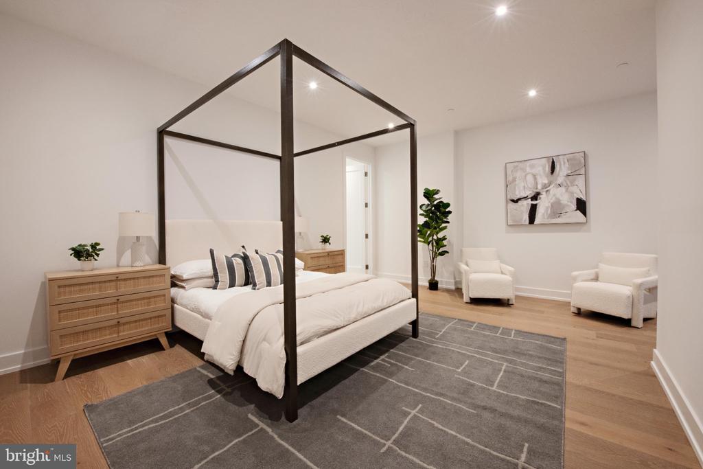 124 N 2ND STREET Unit: PENTHOUSE