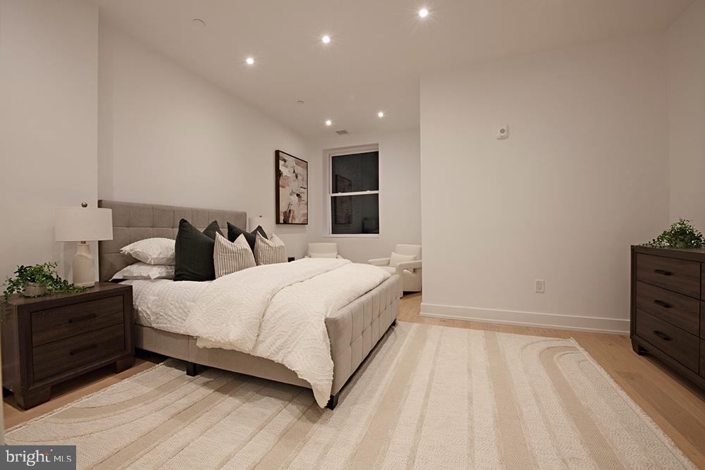 124 N 2ND STREET Unit: #4