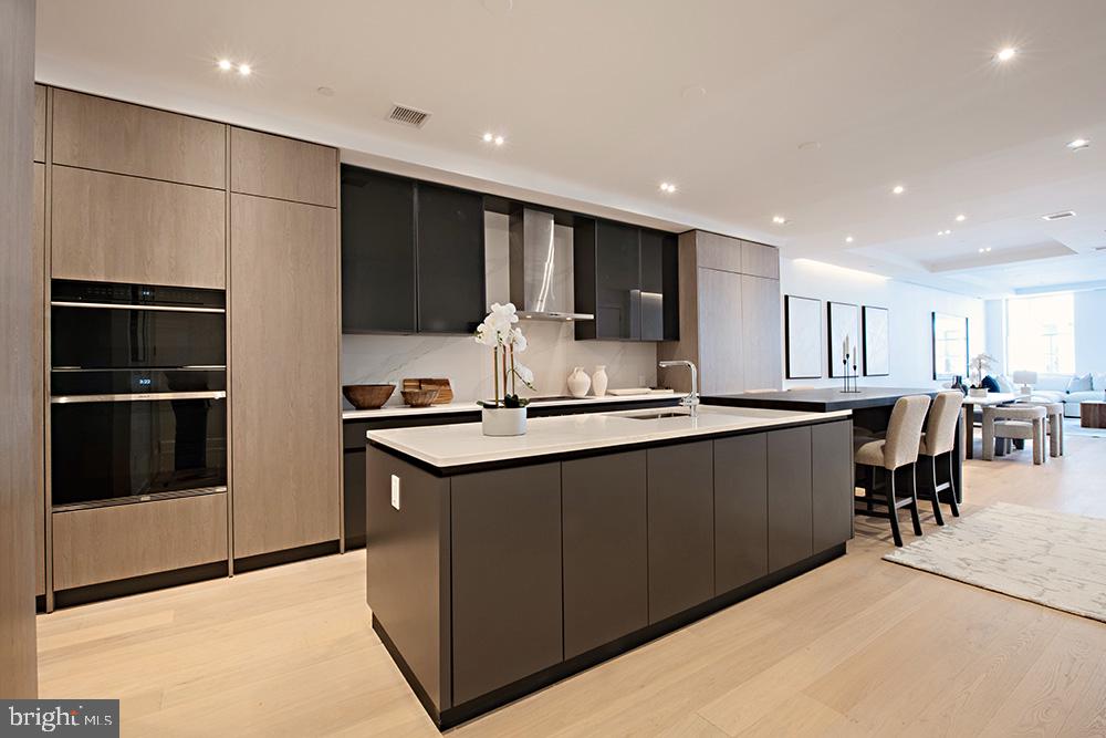 124 N 2ND STREET Unit: #4