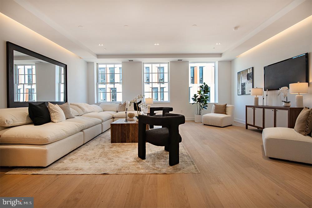 124 N 2ND STREET Unit: #4