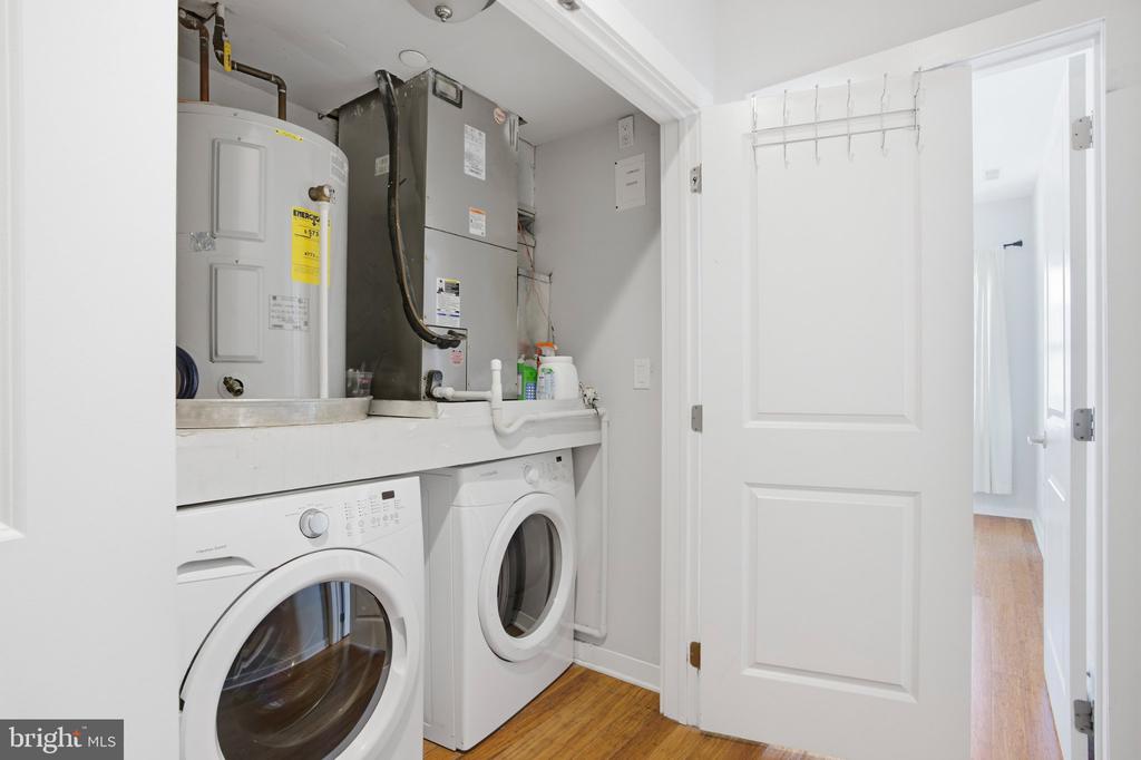 837 N 16TH STREET Unit: 4