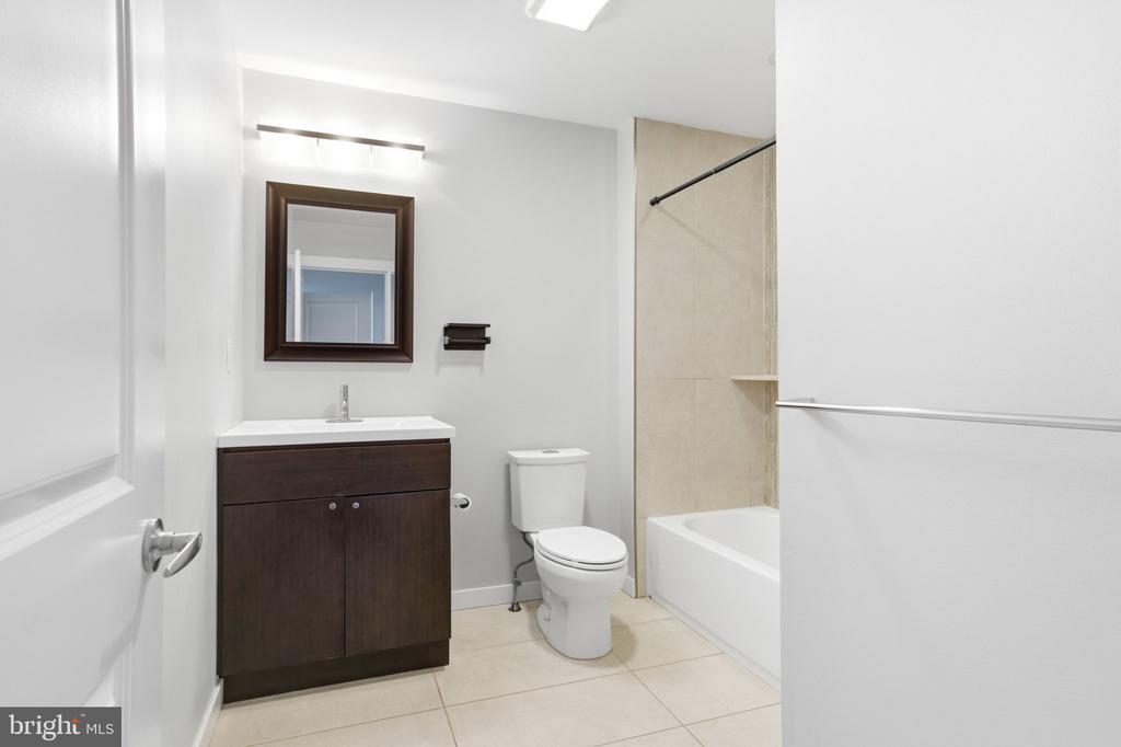 837 N 16TH STREET Unit: 4