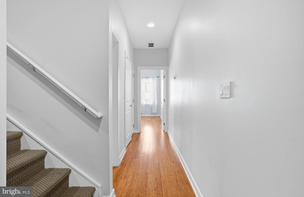 837 N 16TH STREET Unit: 4