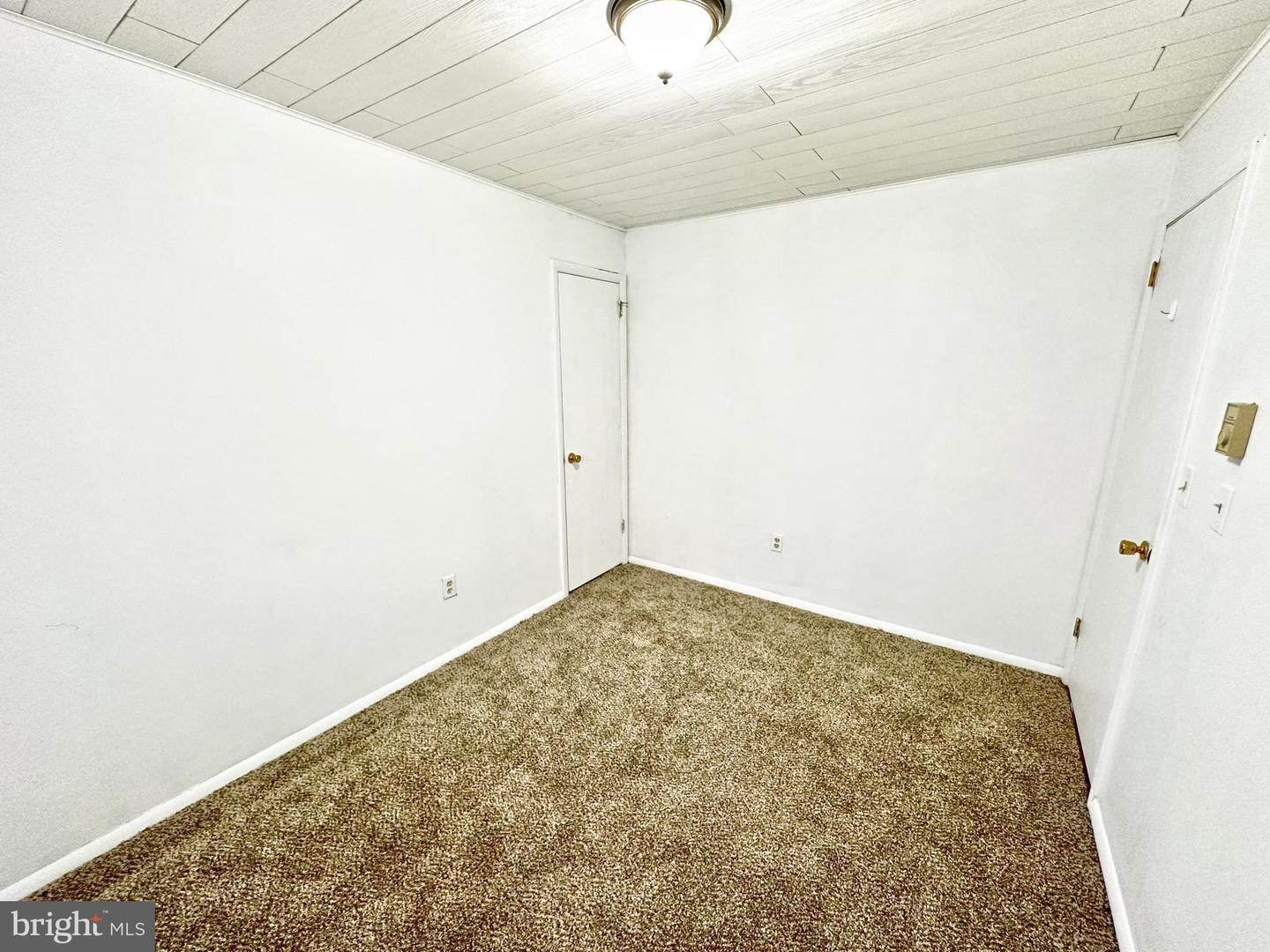 6467 Decker Rd