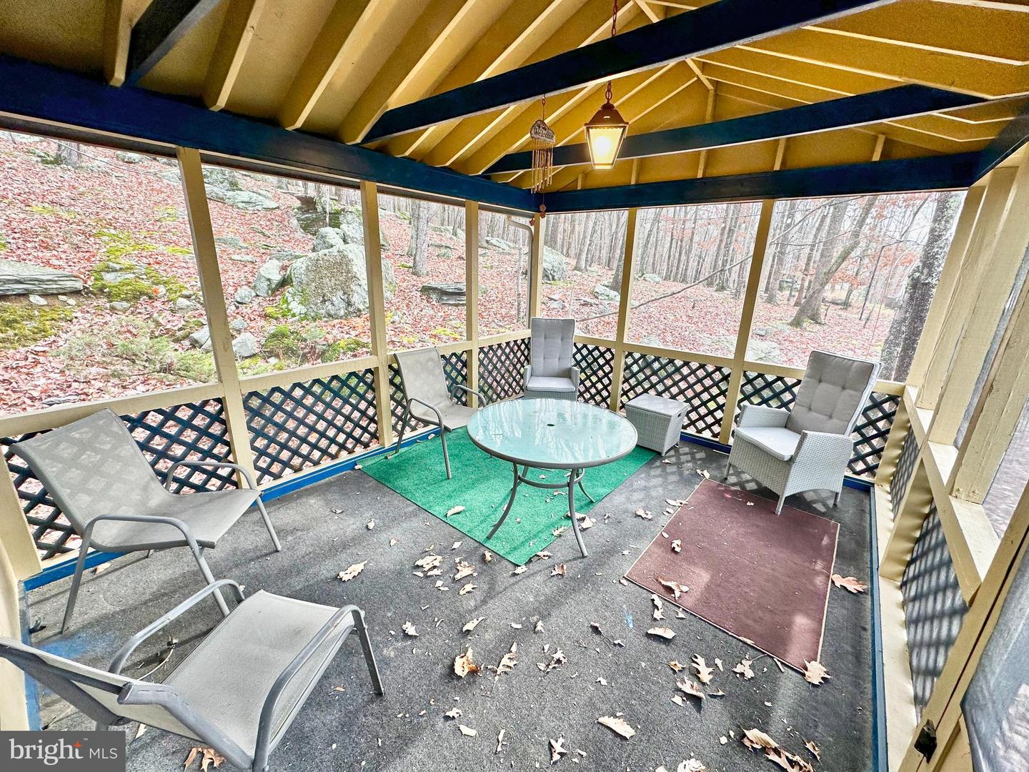 6467 Decker Rd