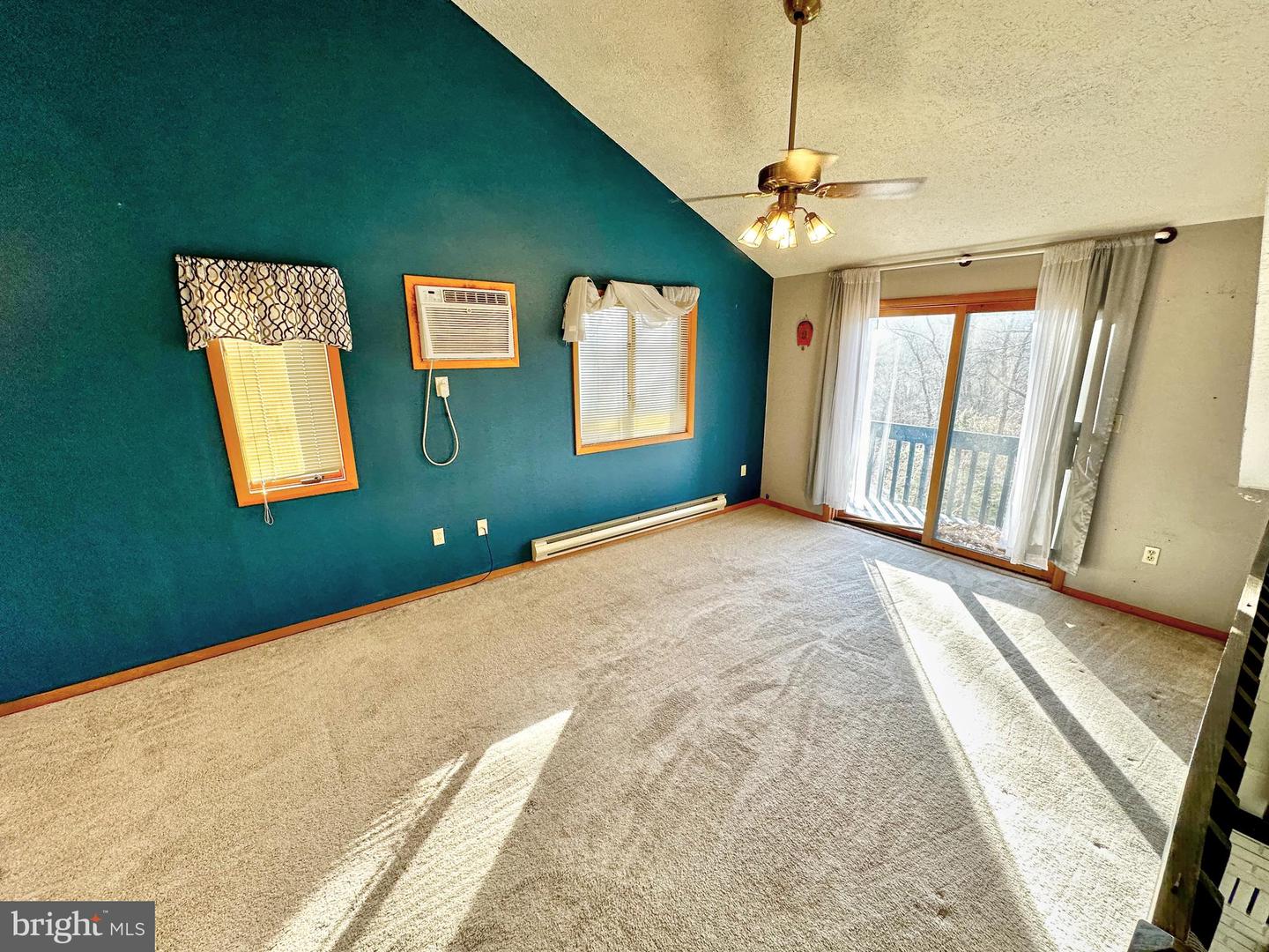 6467 Decker Rd