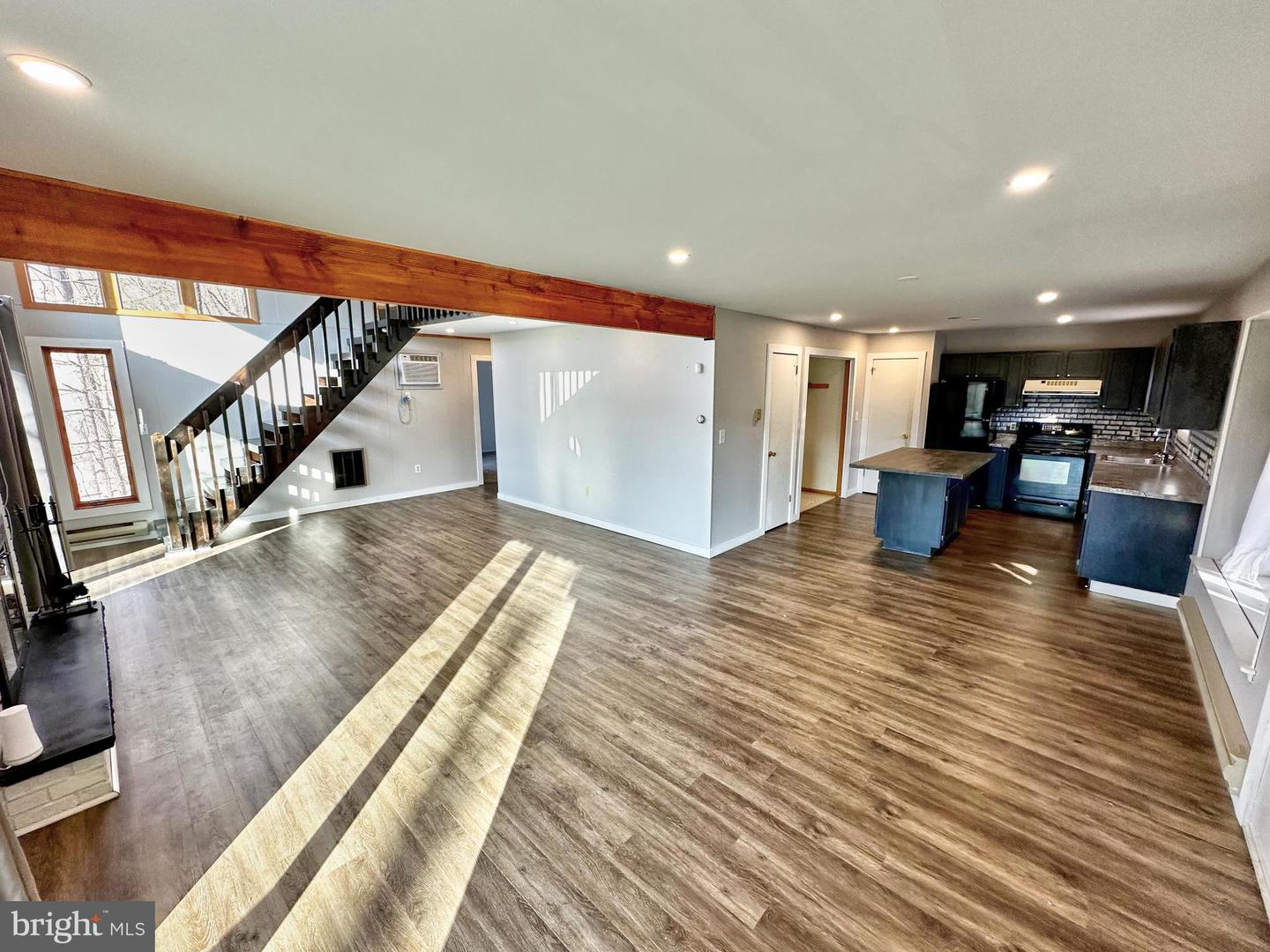6467 Decker Rd
