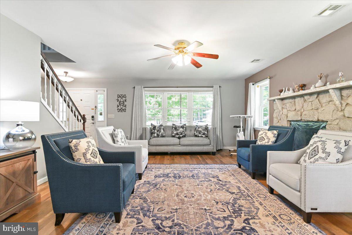 1006 Long Lake Road