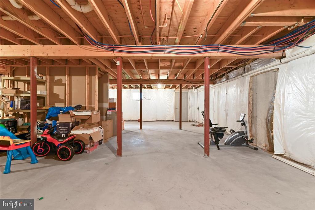 1006 Long Lake Road