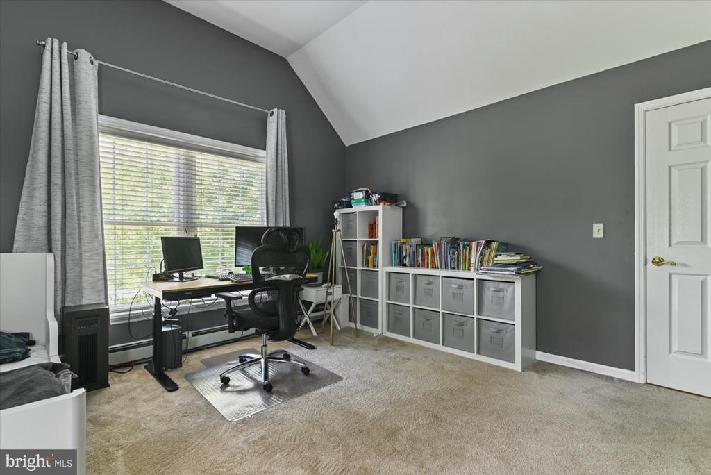 1006 Long Lake Road
