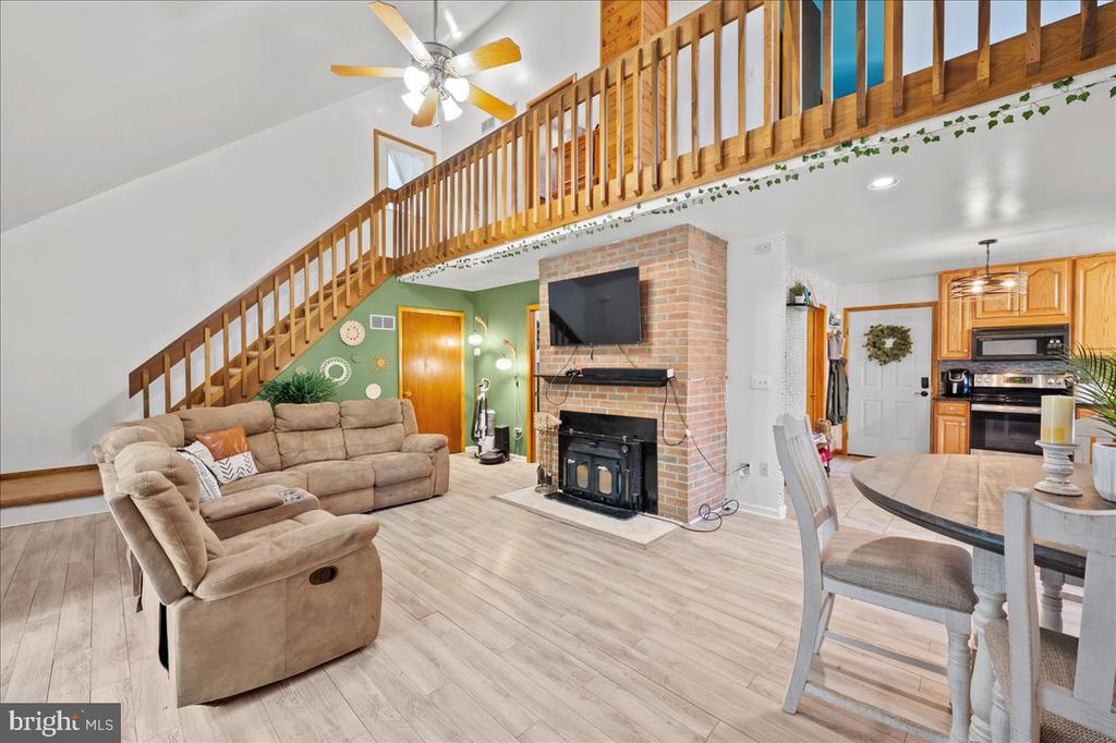 134 OAKENSHIELD DRIVE