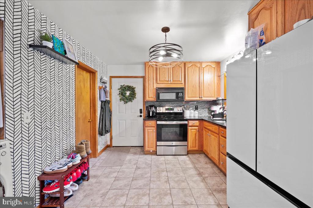 134 OAKENSHIELD DRIVE