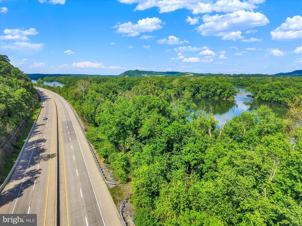 SUSQUEHANNA TRAIL
