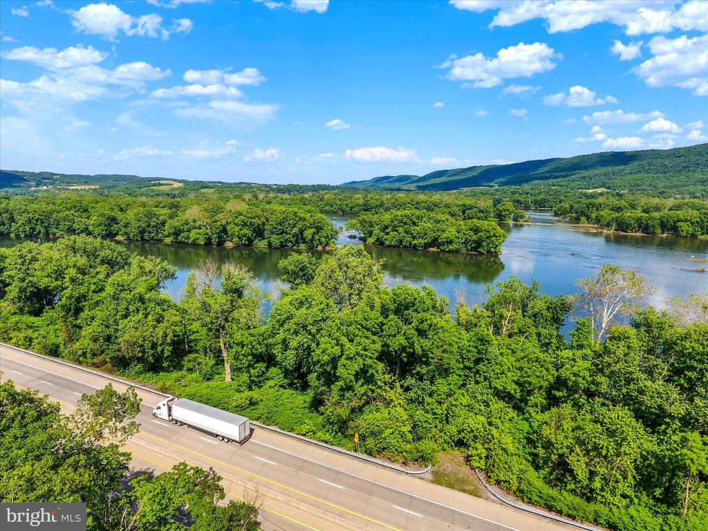 SUSQUEHANNA TRAIL
