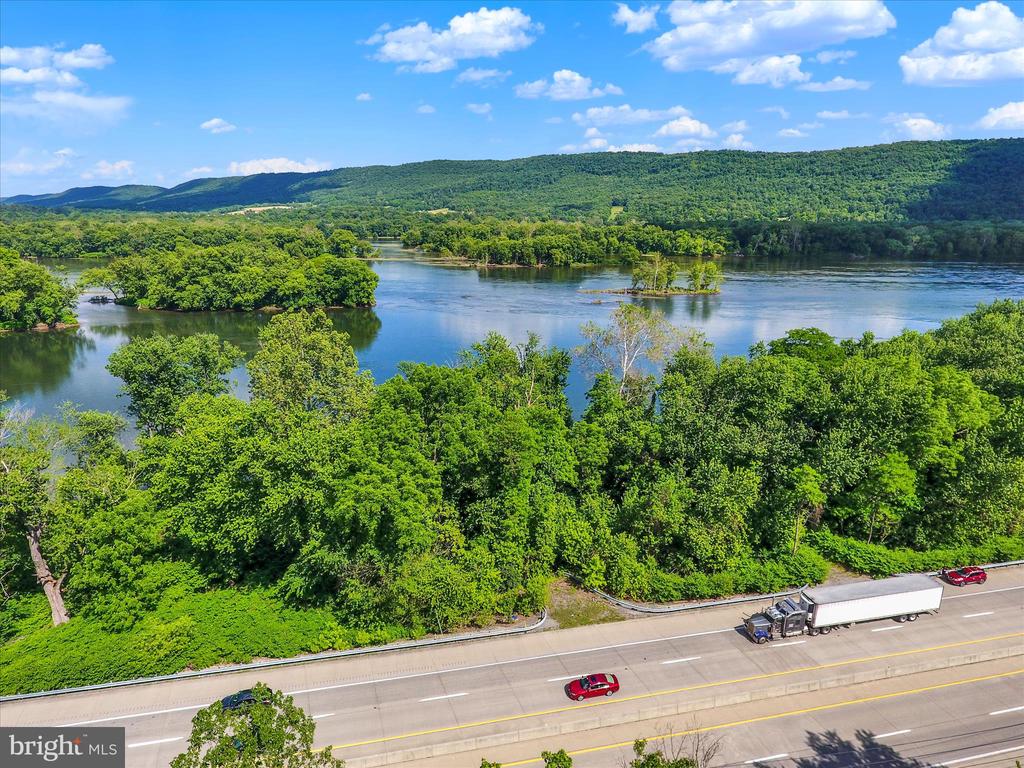 SUSQUEHANNA TRAIL