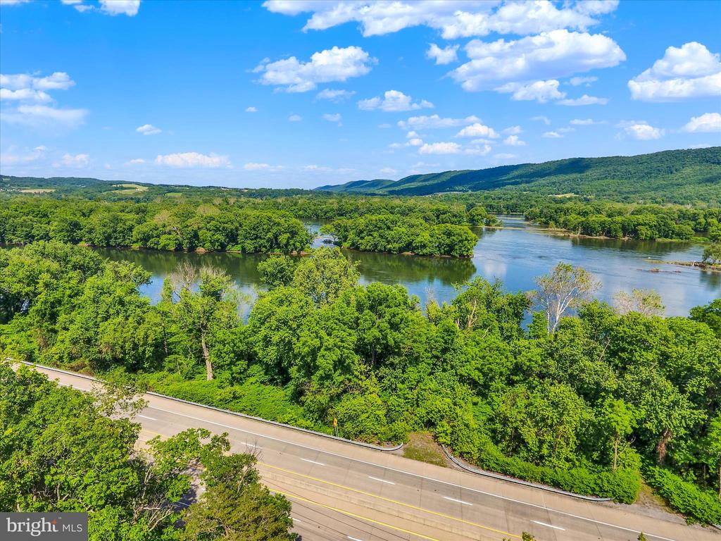 SUSQUEHANNA TRAIL