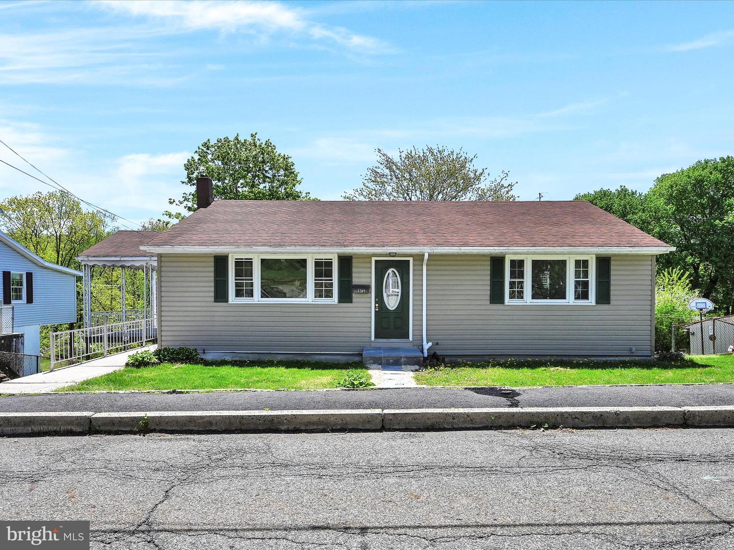 1349 Mount Hope Ave