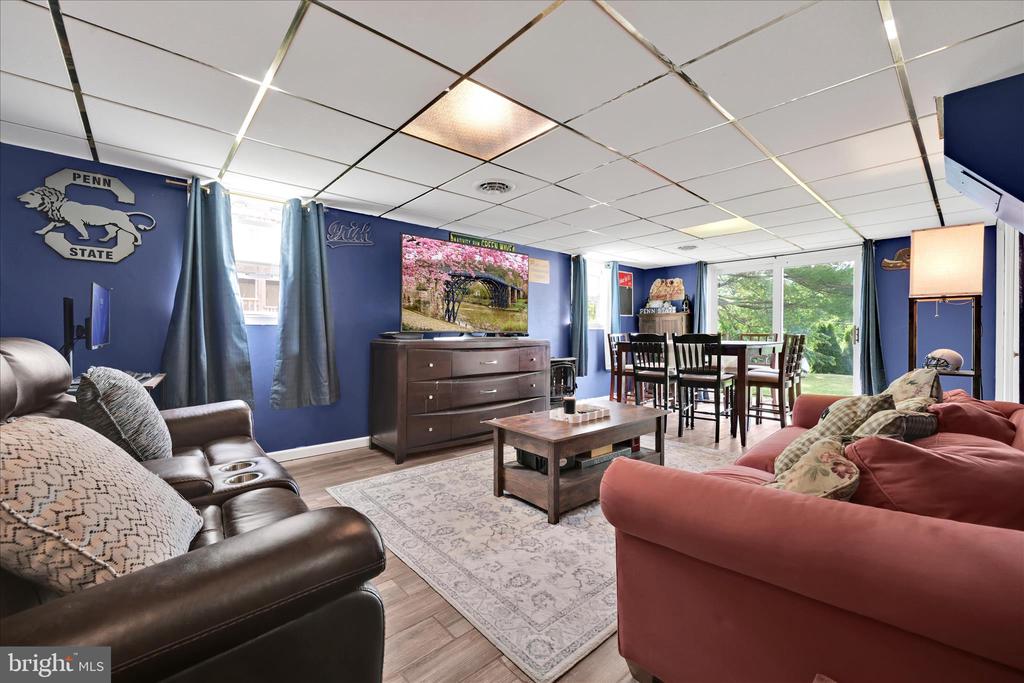 89 DEERFIELD DRIVE