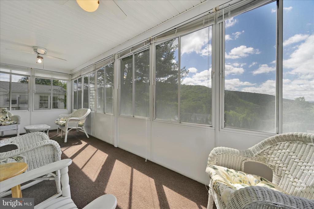 89 DEERFIELD DRIVE