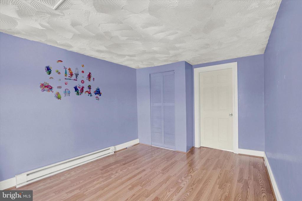 724 ROOSEVELT AVENUE
