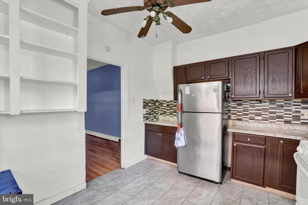 724 ROOSEVELT AVENUE