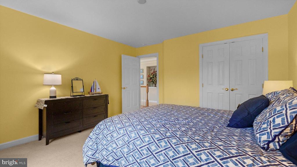 447 EL VISTA DRIVE