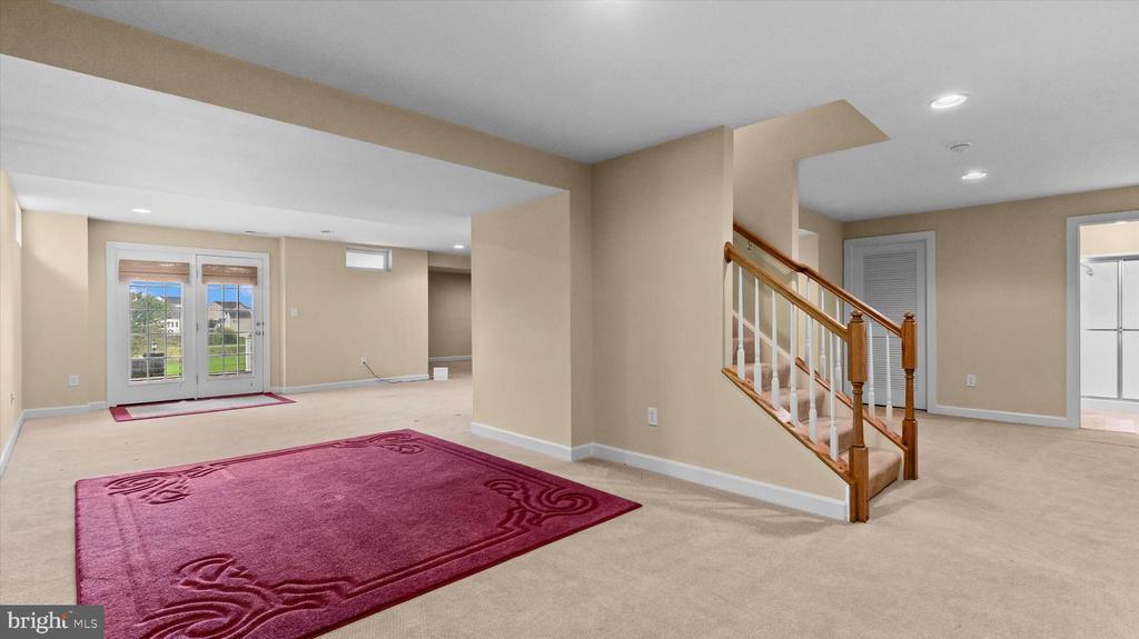 447 EL VISTA DRIVE