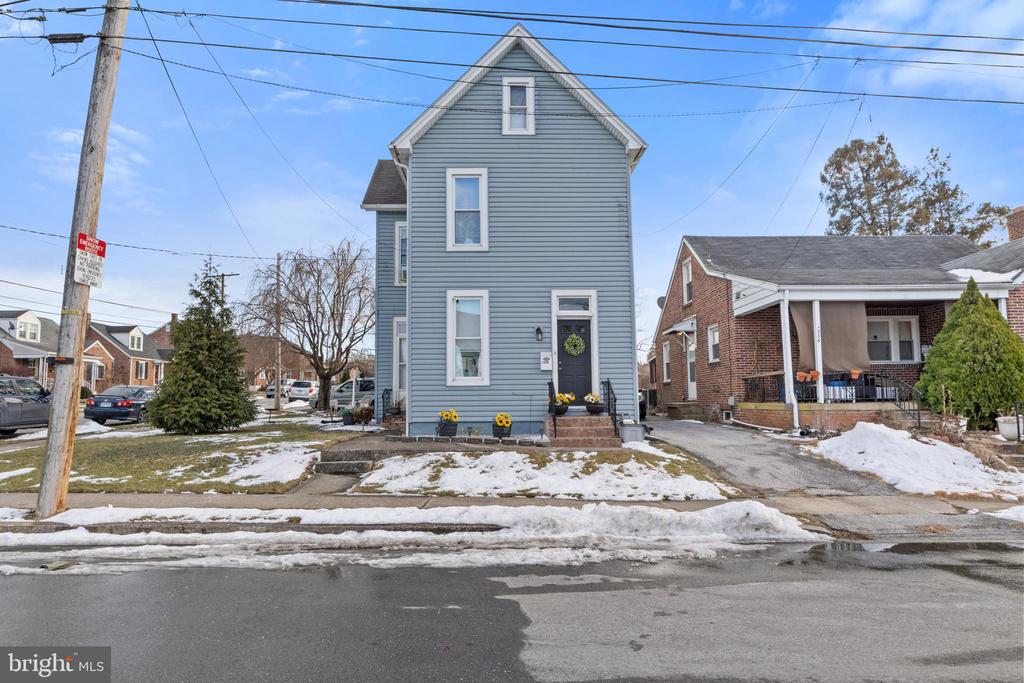 1340 E PHILADELPHIA STREET