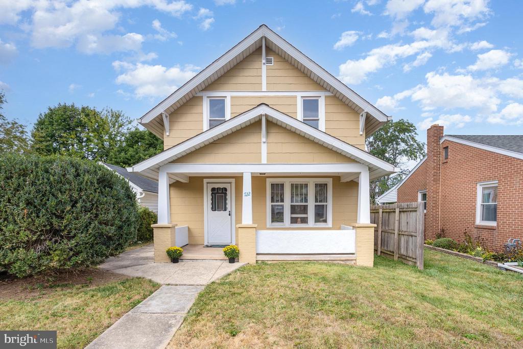 722 LANCASTER AVENUE