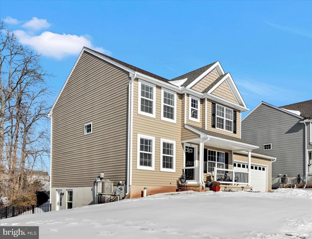 30 JENNIFER ROAD