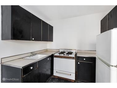 77 Fulton Street Unit: 5A