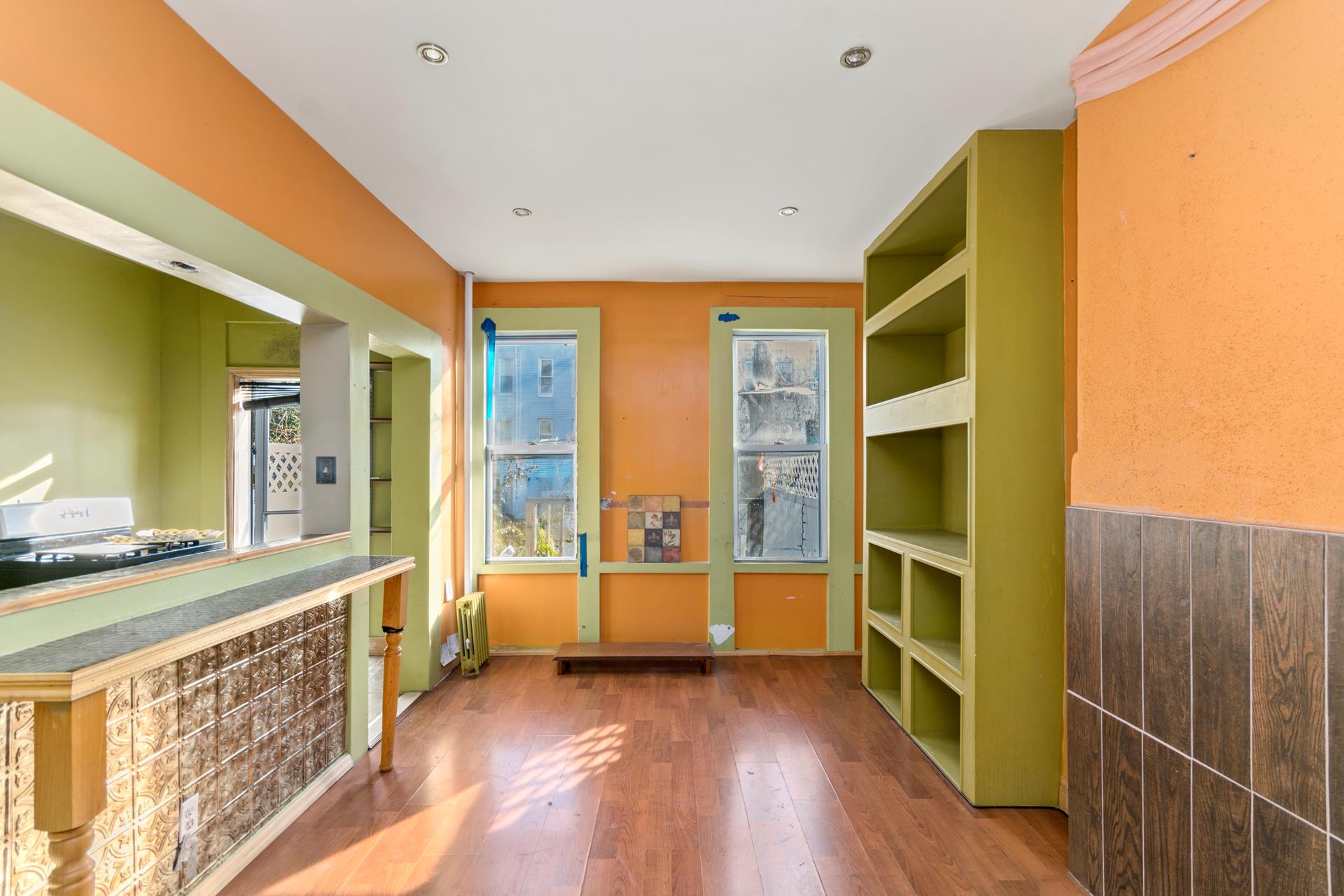 238 Woodbine Street Unit: 0